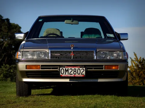 Mitsubishi V3000 — 7