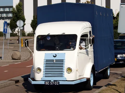 Renault 1 000 kg — 2