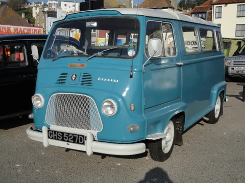 Renault Estafette — 6