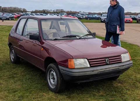 Peugeot 205 — 5