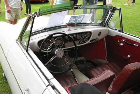 Volvo P1900 — 2