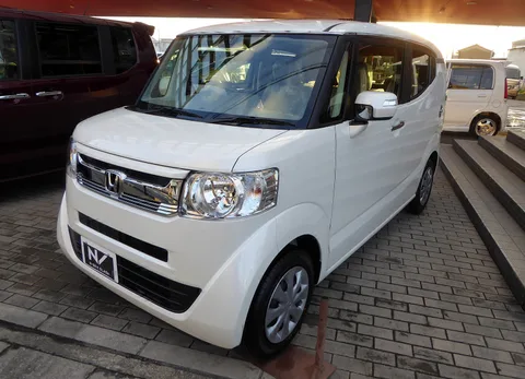 Honda N-Box Slash — 3
