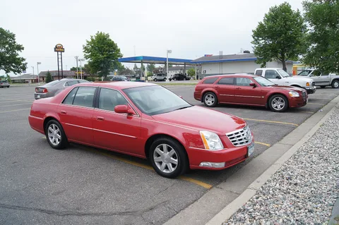 Cadillac DTS — 5