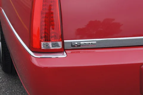 Cadillac DTS — 8