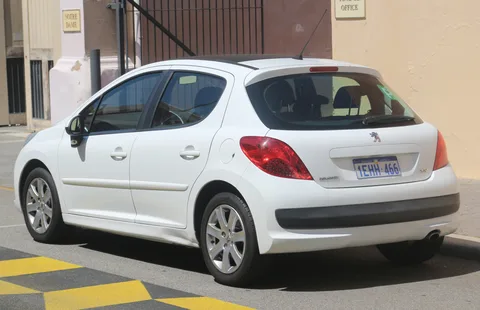 Peugeot 207 — 6