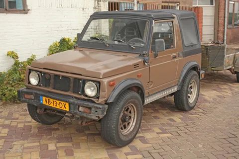Suzuki Samurai — 8
