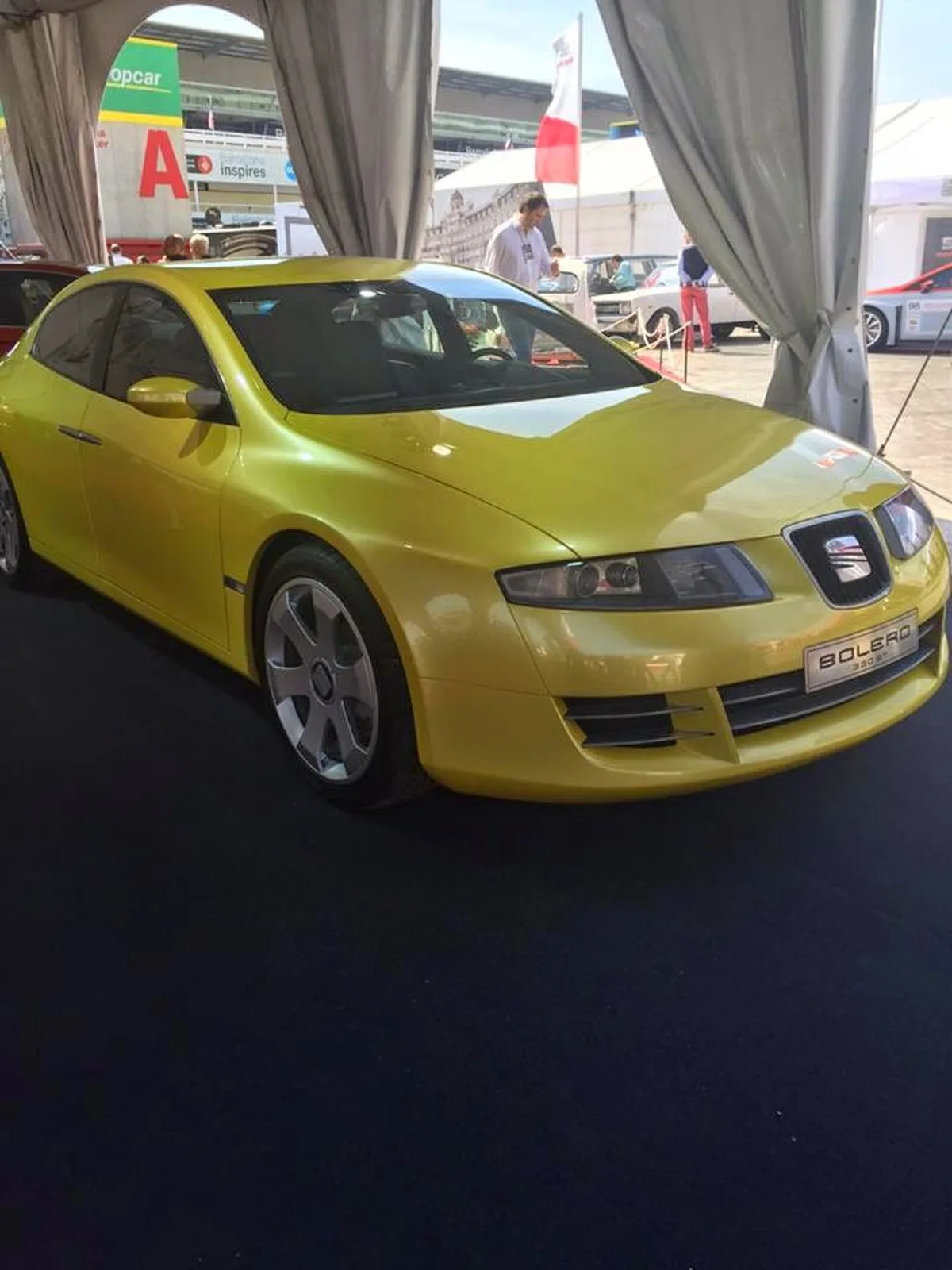 SEAT Bolero