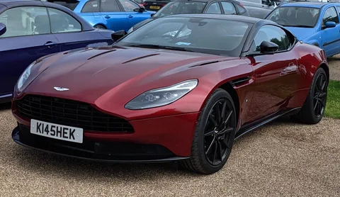 Aston Martin DB11