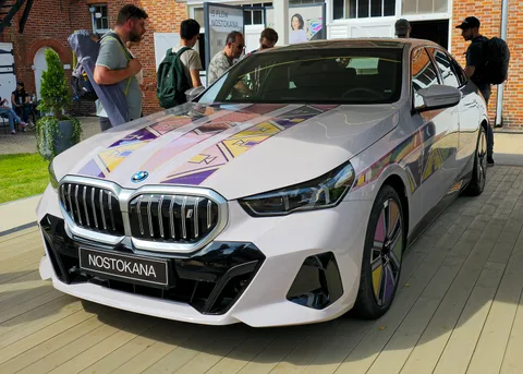 BMW i5 — 4