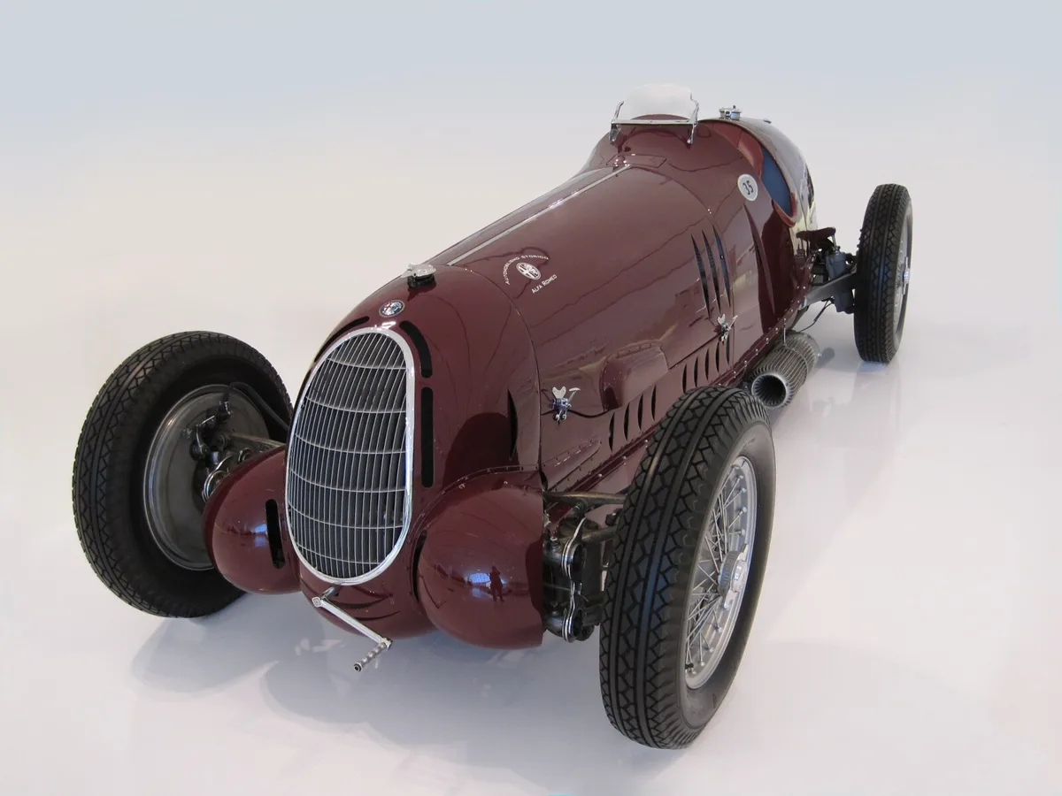Alfa Romeo 12C