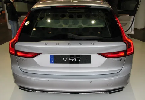 Volvo V90 — 6