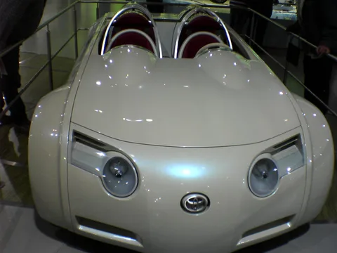Toyota concept vehicles, 2000–2009#A-BAT — 5