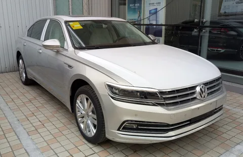 Volkswagen Phideon — 4
