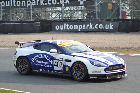 Aston Martin Vantage GT4 — 2