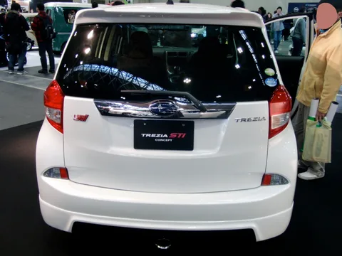 Subaru Trezia — 3