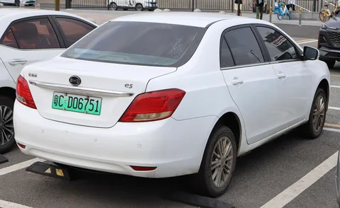 BYD e5 — 3