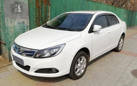 BYD e5 — 4