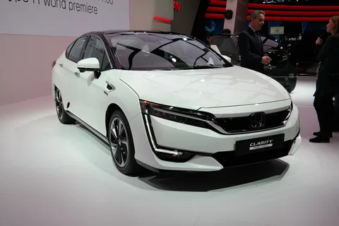 Honda Clarity FCV — 2