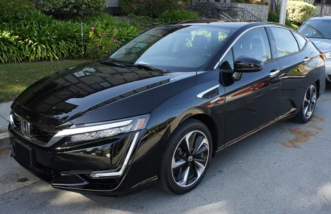 Honda Clarity FCV — 4