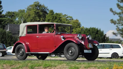 Tatra 52