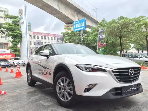 Mazda CX-4 — 2