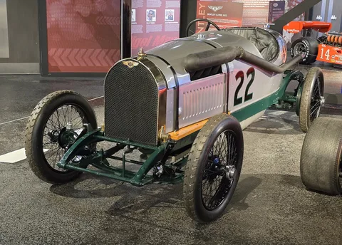 Bentley 3 Litre — 4