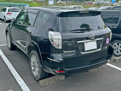 Toyota Vanguard — 7