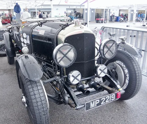 Bentley 4½ Litre — 8