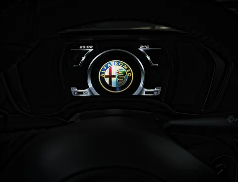 Alfa Romeo 4C — 2