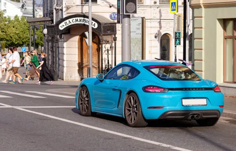 Porsche Cayman — 2