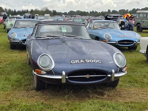 Jaguar E-Type — 8