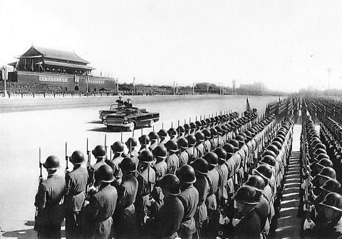 Hongqi CA72 — 5