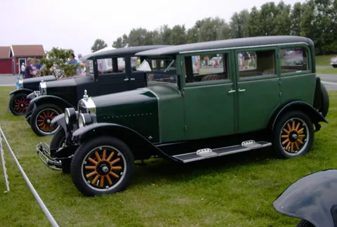 Volvo PV4 — 5
