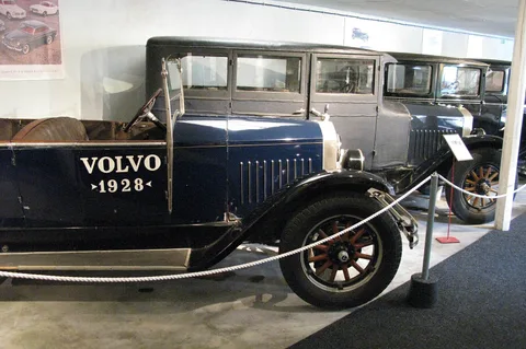 Volvo PV4 — 6