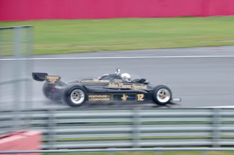 Lotus 91 — 3