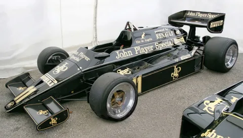 Lotus 93T — 3