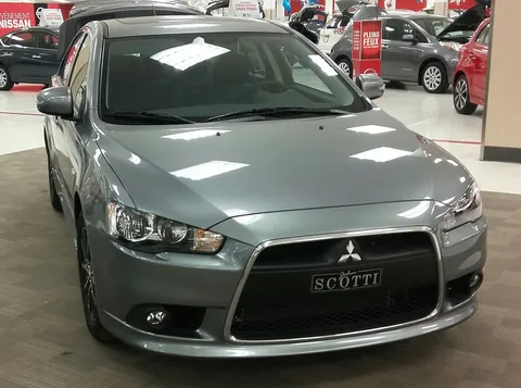 Mitsubishi Lancer (2007) — 7