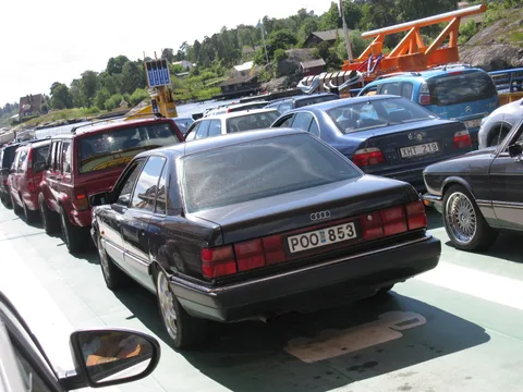 Audi V8 — 8