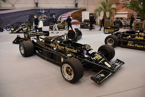 Lotus 87 — 5