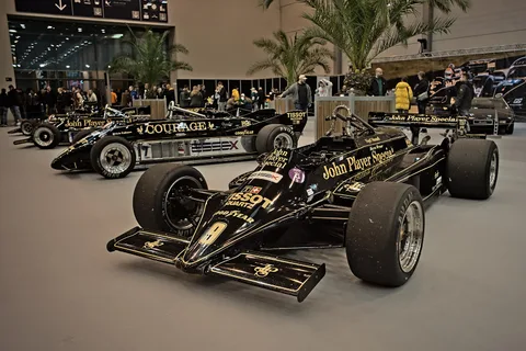 Lotus 87 — 6