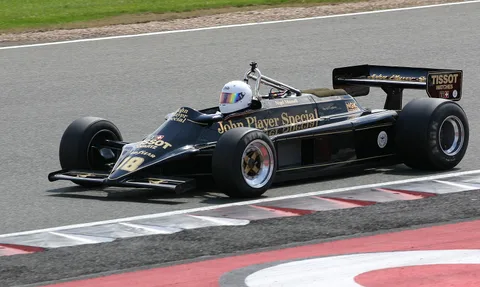 Lotus 87 — 8