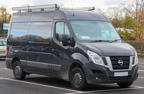 Nissan NV400 — 3