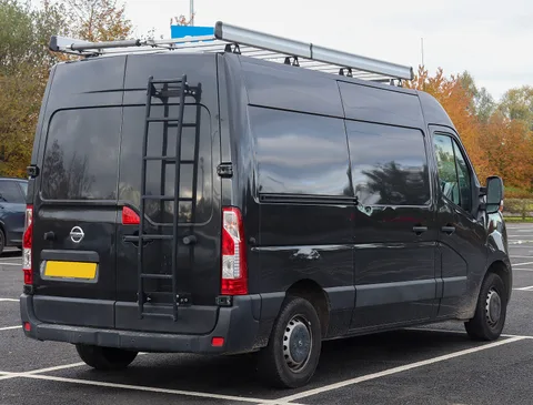 Nissan NV400 — 4