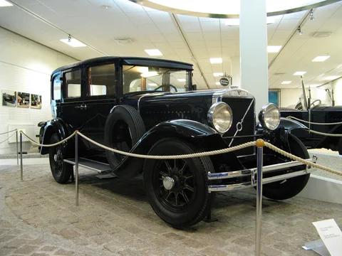 Volvo PV650 Series — 4