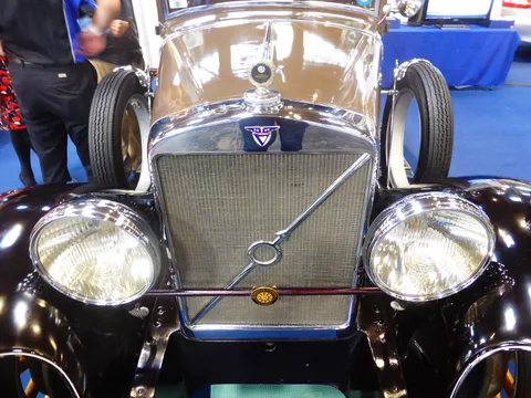 Volvo PV650 Series — 7