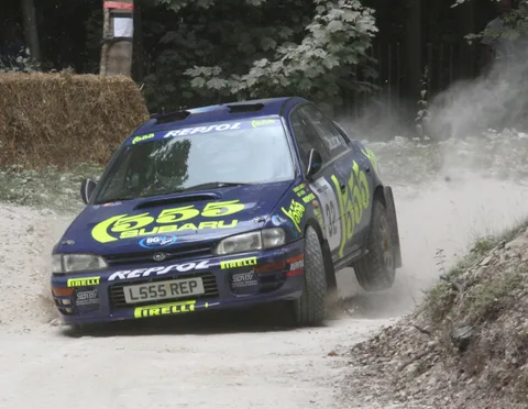 Subaru Impreza 555 — 4