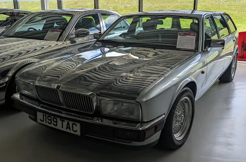 Jaguar XJ (XJ40) — 5