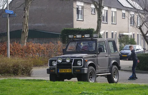 Suzuki SJ — 3