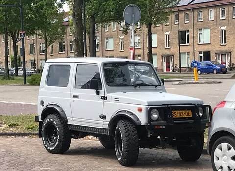 Suzuki SJ — 4