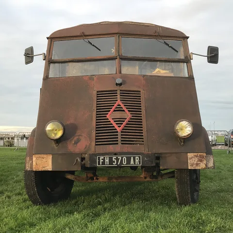 Renault AHx — 4